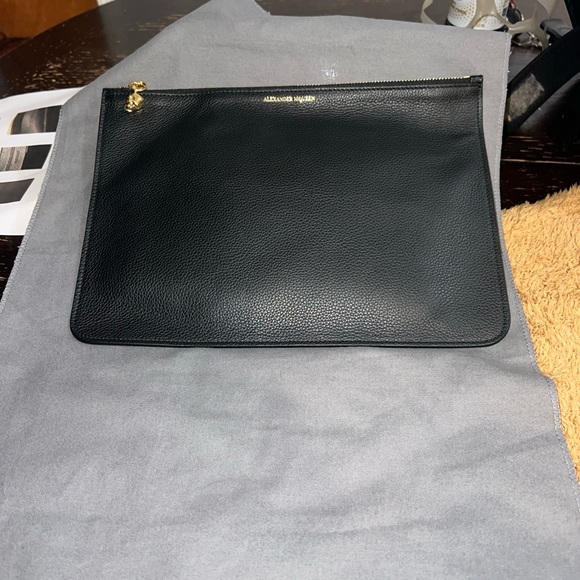 Alexander McQueen clutch - Picture 2 of 10
